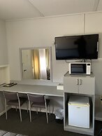 Orana Windmill Motel