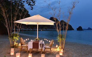 Apulit Island Resort