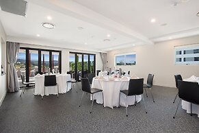 Jephson Hotel & Apartments