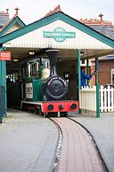 Drayton Manor Hotel