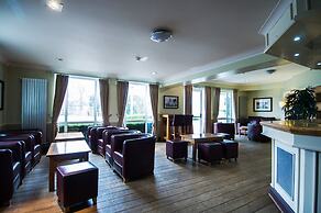 Drayton Manor Hotel