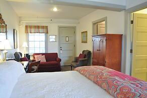 The First Colony Inn