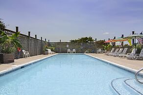 The First Colony Inn