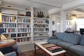 The First Colony Inn