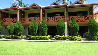 Wailoaloa Beach Resort Fiji