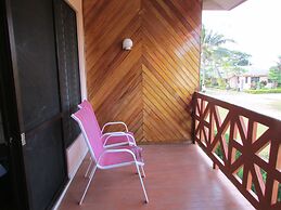 Wailoaloa Beach Resort Fiji