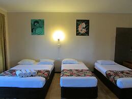 Wailoaloa Beach Resort Fiji