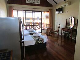 Wailoaloa Beach Resort Fiji