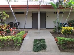 Wailoaloa Beach Resort Fiji