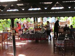 Wailoaloa Beach Resort Fiji