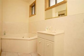 Apollo Bay Backpackers Lodge