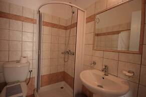 Pirgos Stelida Hotel