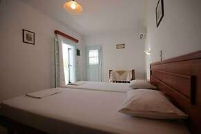 Pirgos Stelida Hotel