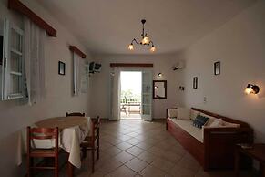 Pirgos Stelida Hotel