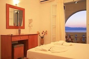 Pirgos Stelida Hotel