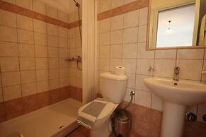 Pirgos Stelida Hotel