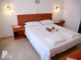 Pirgos Stelida Hotel