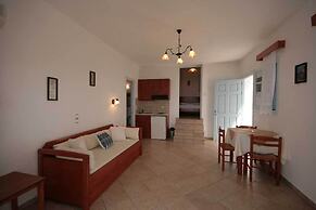 Pirgos Stelida Hotel