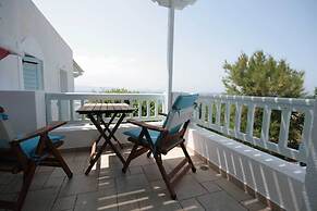 Pirgos Stelida Hotel