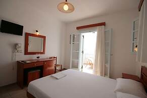 Pirgos Stelida Hotel