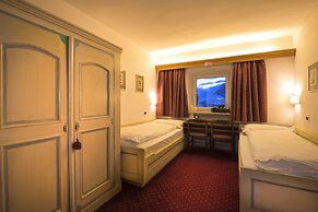 Hotel Cir