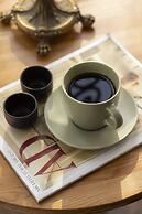 Ally's Guest House Barcelona B&B