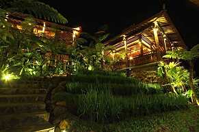 Jadul Adarapura Resort & Spa