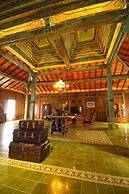 Jadul Adarapura Resort & Spa