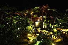 Jadul Adarapura Resort & Spa