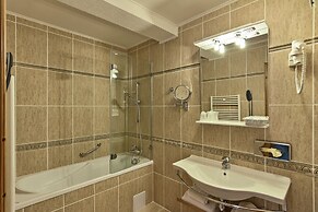 Mercure Sighisoara Binderbubi - Hotel & Spa