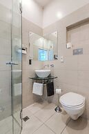 George Street Motel Apartments