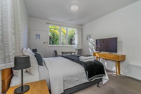 George Street Motel Apartments