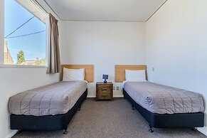 George Street Motel Apartments