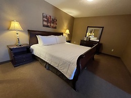 Elkwater Lake Lodge