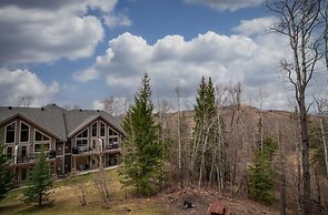 Elkwater Lake Lodge