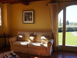 Borgo Di Colleoli Resort