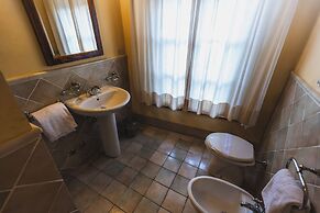 Borgo Di Colleoli Resort