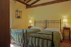 Borgo Di Colleoli Resort