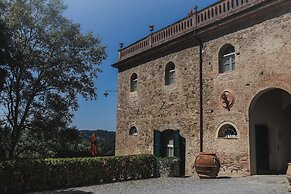Borgo Di Colleoli Resort