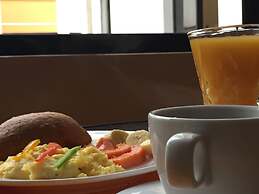 Hotel Mediterráneo Quito