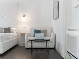 PLEY Cagliari Boutique Suites