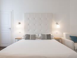 PLEY Cagliari Boutique Suites