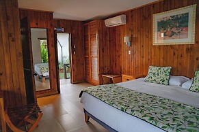 Taha Tai Hotel