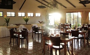 Taha Tai Hotel