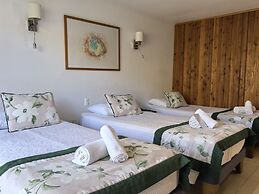 Taha Tai Hotel