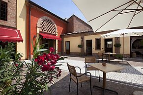 Luna Residence Hotel