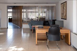 Acharnis Kavallari Hotel Suites