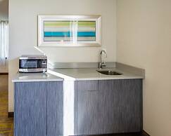 Comfort Suites Miami Airport North