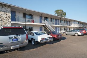 OYO Hotel St. Helens, OR