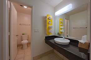 OYO Hotel St. Helens, OR